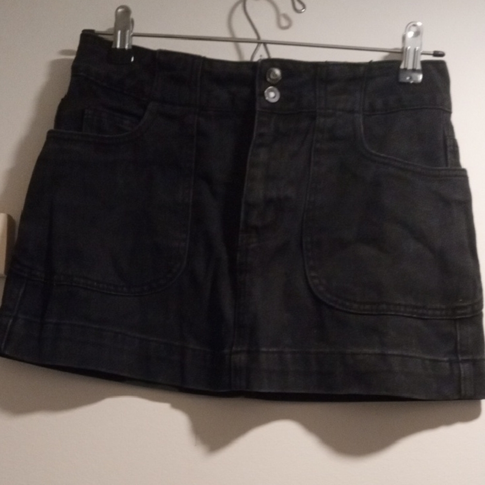 Forever 21 Black Mini Skirt